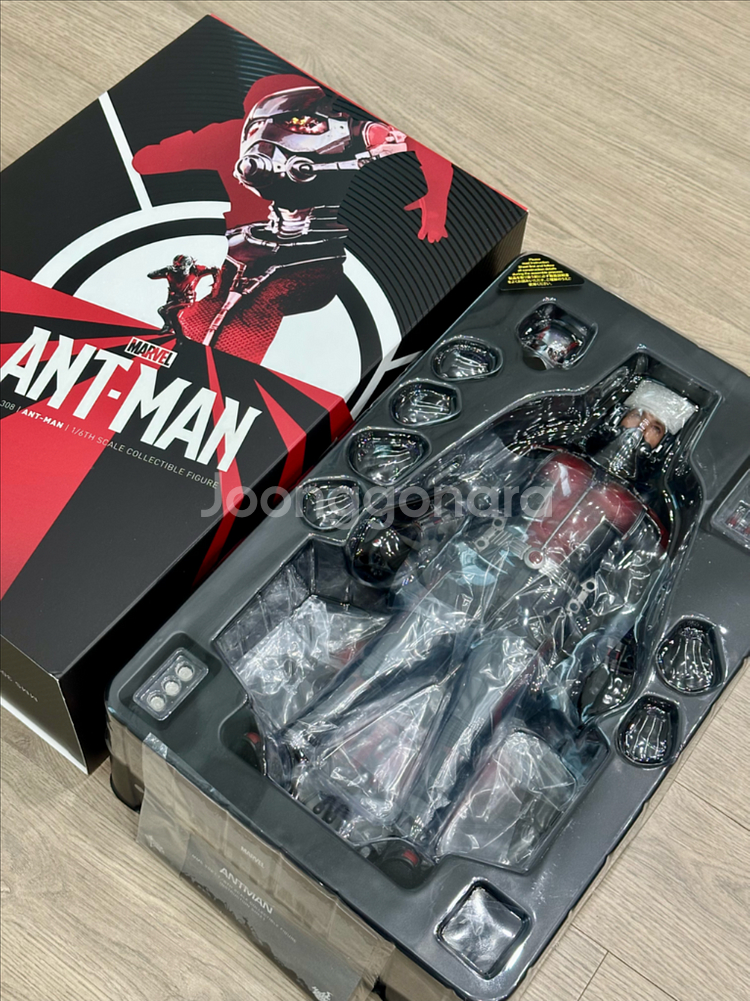 핫토이 앤트맨--1