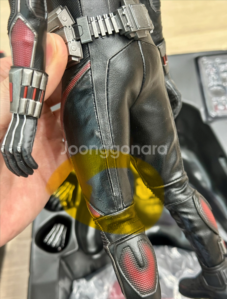 핫토이 앤트맨--6