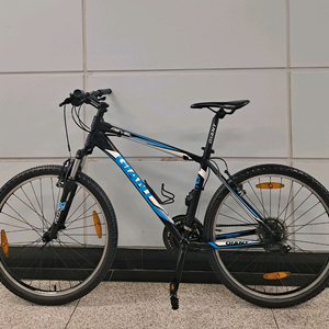 (상태매우괜찮음)자이언트레벨mtb(9만원)