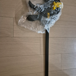 목공용 deli 델리 퀵그립 12인치, 6인치 클램프 판매합니다.