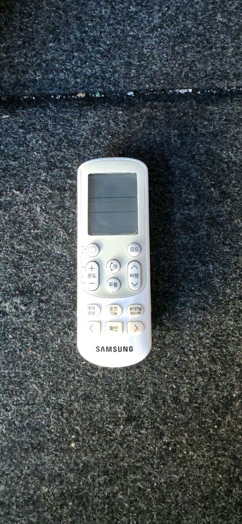 삼성 무풍 벽걸이 에어컨 + 엘지 휘센 스탠드에어컨 2in1 실외기 이미지