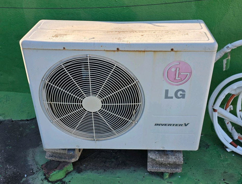 삼성 무풍 벽걸이 에어컨 + 엘지 휘센 스탠드에어컨 2in1 실외기 이미지