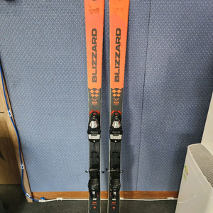 주니어 블리자드 대회전 157cm 스키 이미지