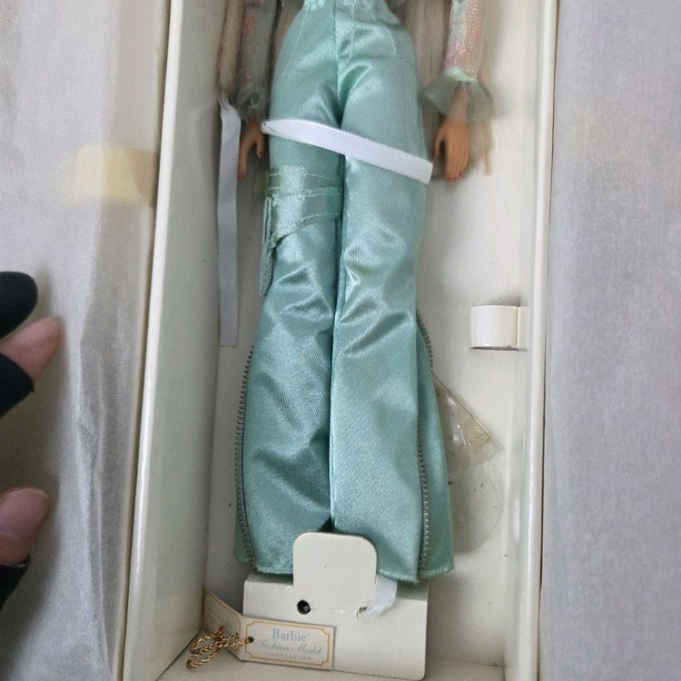 1999년 빈티지 바비인형 란제리 실크스톤 한정판 제너레이션 걸 패션걸 이미지