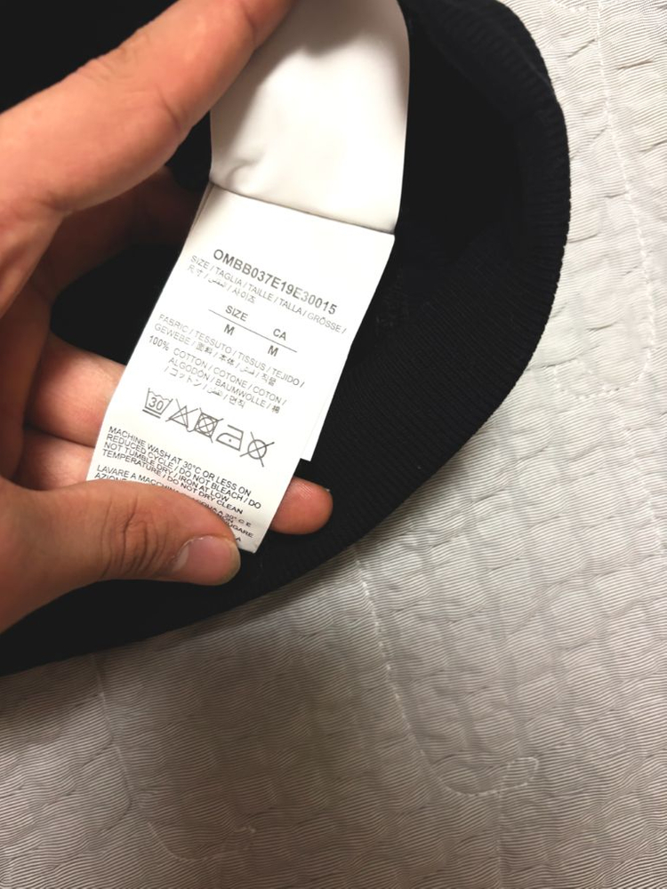 오프화이트 후드 이미지