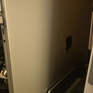 맥북 M2 MAX 16인치 풀옵션 8TB / 96GB RAM