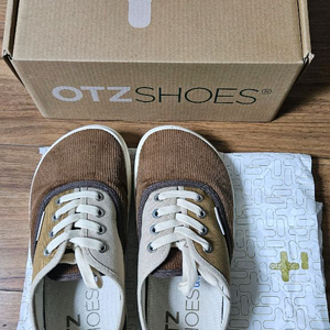 오찌 필그림 캔버스 코듀로이 스니커즈 슬립온