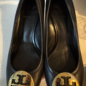 토리버치 구두 통굽 웨지힐 235