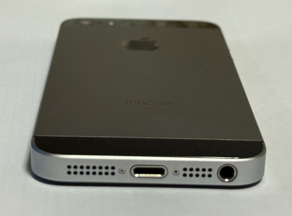 아이폰 SE1 스페이스 그레이 16기가 s급 이미지