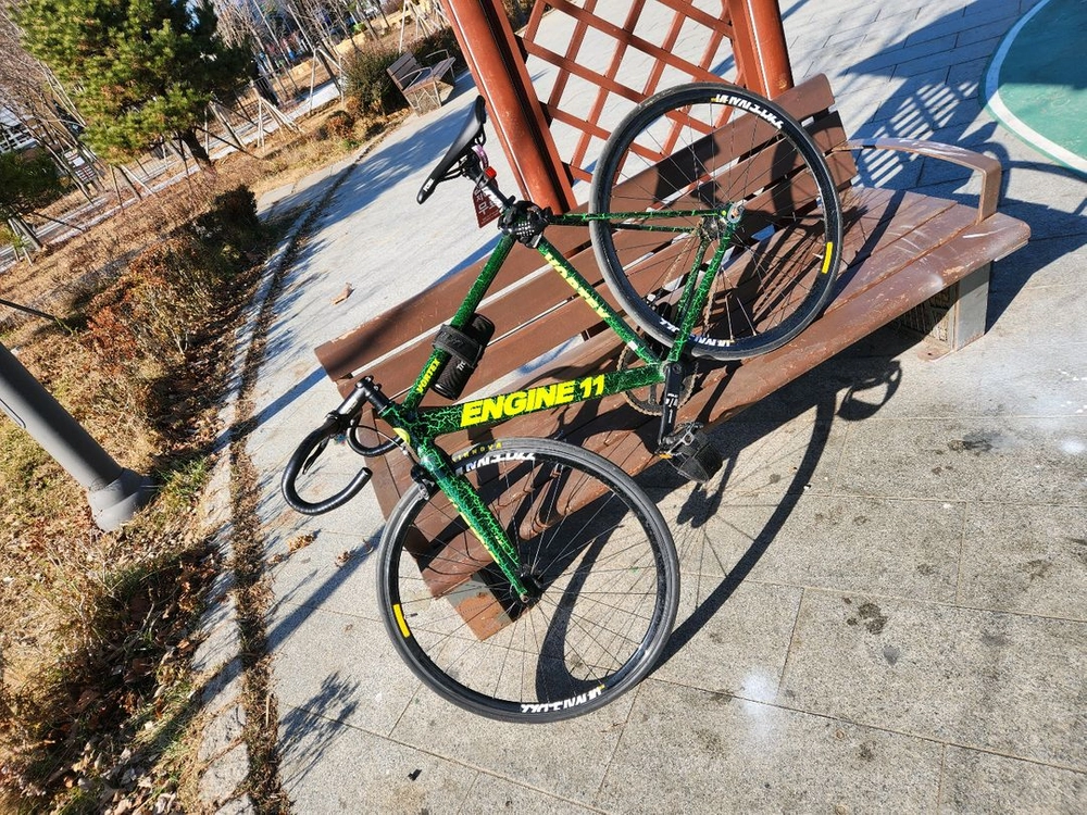 엔진11 볼텍스 그린 썬더볼트 2025년식 이미지