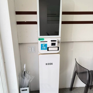 오더퀸 22인치 키오스크 토스포스 사용가능 개조