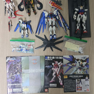 사진속 시드 mg,hg 건담 정크 일괄 팝니다