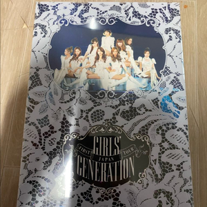 (가격인하)소녀시대 일본 첫 공연 DVD 초회판 팝니다.