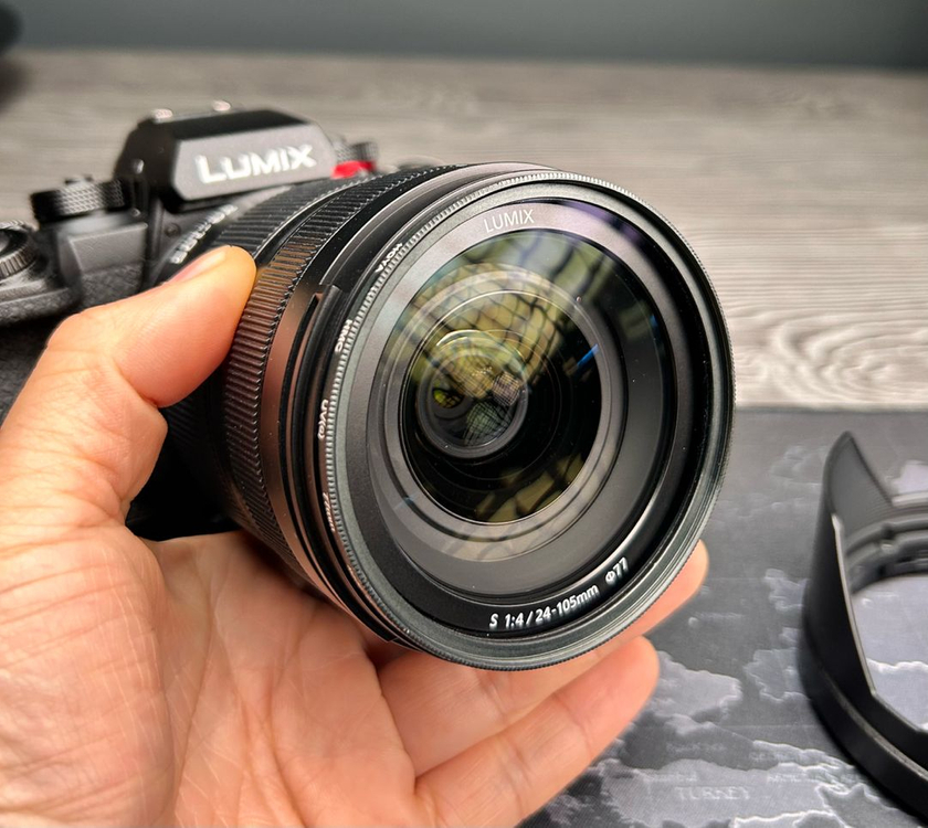 파나소닉 루믹스 24105 F4 렌즈 판매 이미지