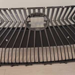 렉서스 es300h 7세대 전기형 전면그릴 이미지