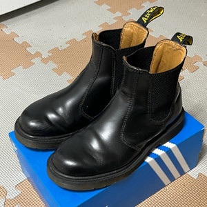 닥터마틴 2976 첼시부츠 워커 230 이미지