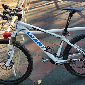 자이언트XCT01 메리다 빅세븐500