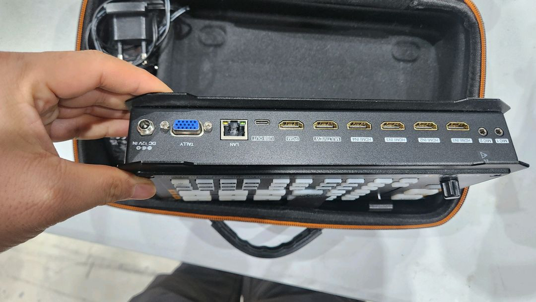 avmatrix hdmi 4채널 스위처 HVS0402U--3