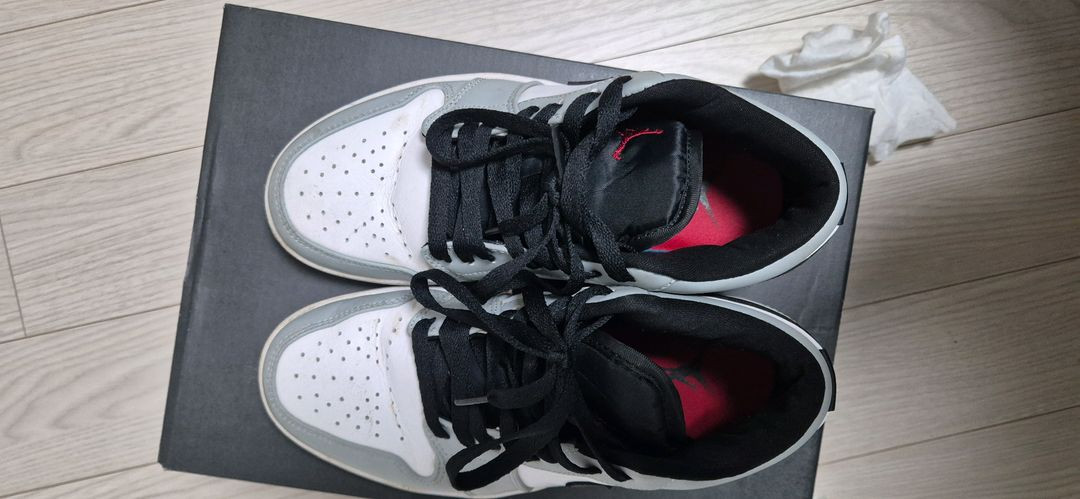 나이키 에어조던1 로우 그레이 230 이미지