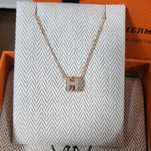 에르메스 팝아슈 미니 목걸이 로즈골드 마론글라세 새상품