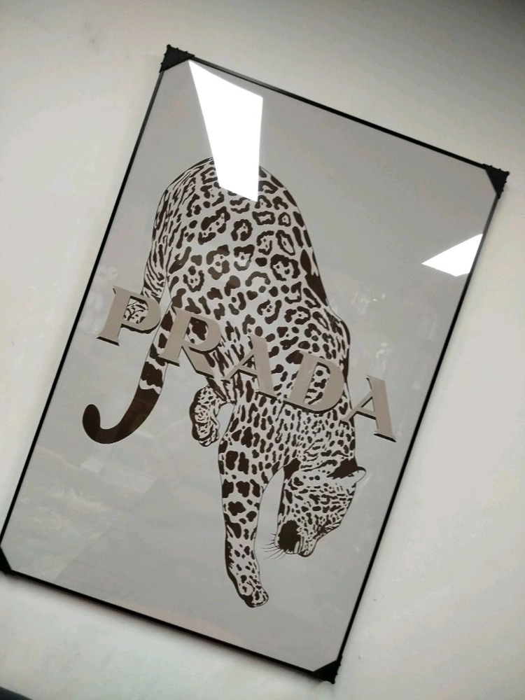 치타그림 표범그림 동물그림 프라다 그림액자 그림 액자 팝아트 명품그림 명품액자 럭셔리 인테리어소품 인테리어 가방 꽃 이미지