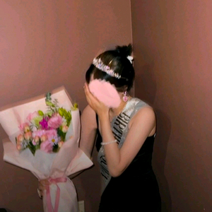 미개봉 새상품 - 생일파티용품 블링블링한 티아라 + 어깨띠 Set