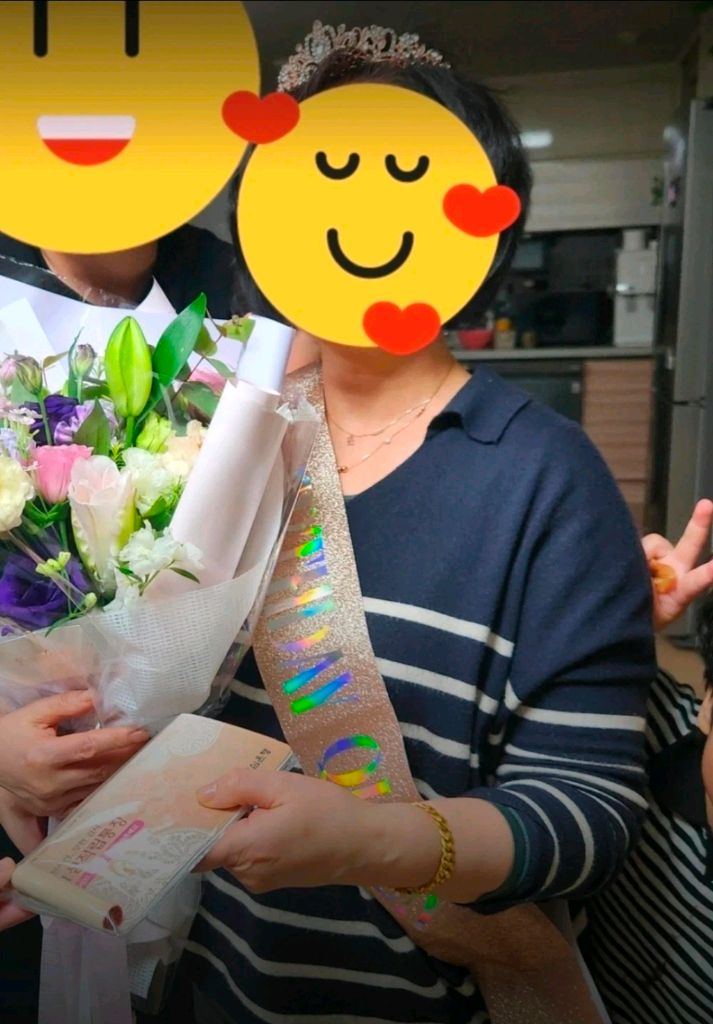 미개봉 새상품 - 생일파티용품 블링블링한 티아라 + 어깨띠 Set 이미지