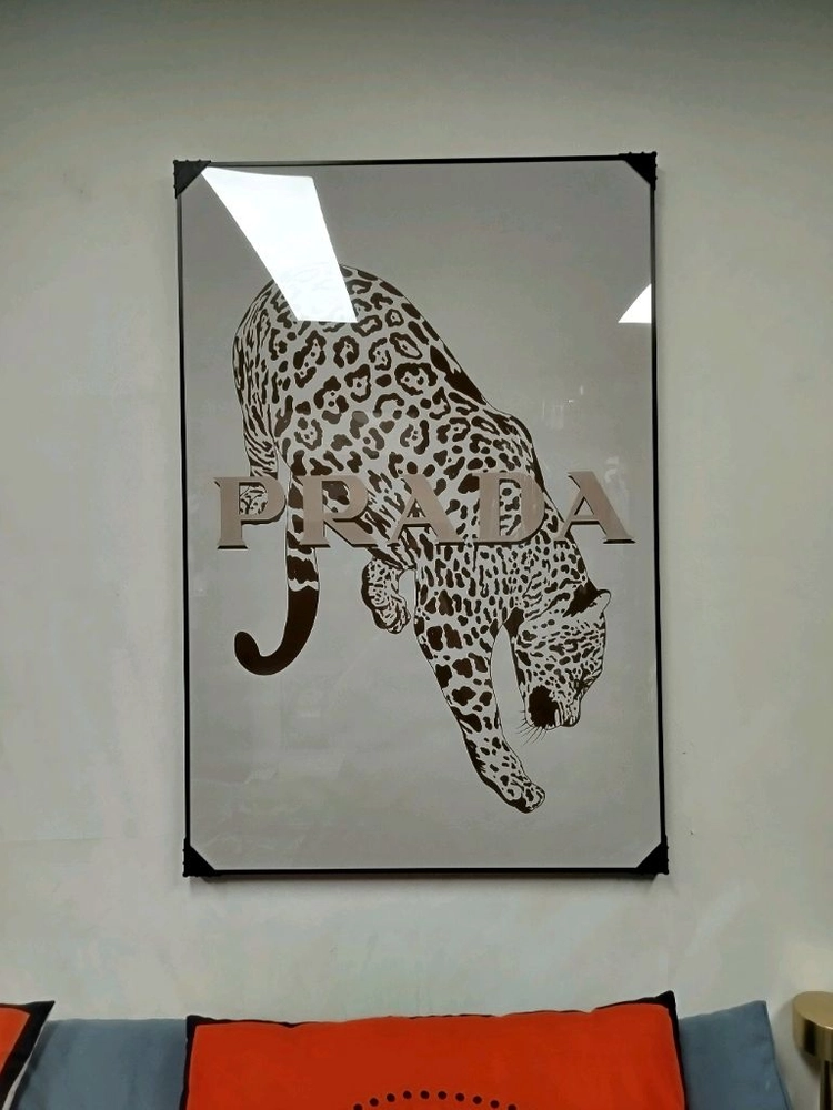 치타그림 표범그림 동물그림 유화 그림액자 그림 액자 팝아트 명품그림 명품액자 럭셔리 인테리어소품 인테리어 프라다 백 이미지