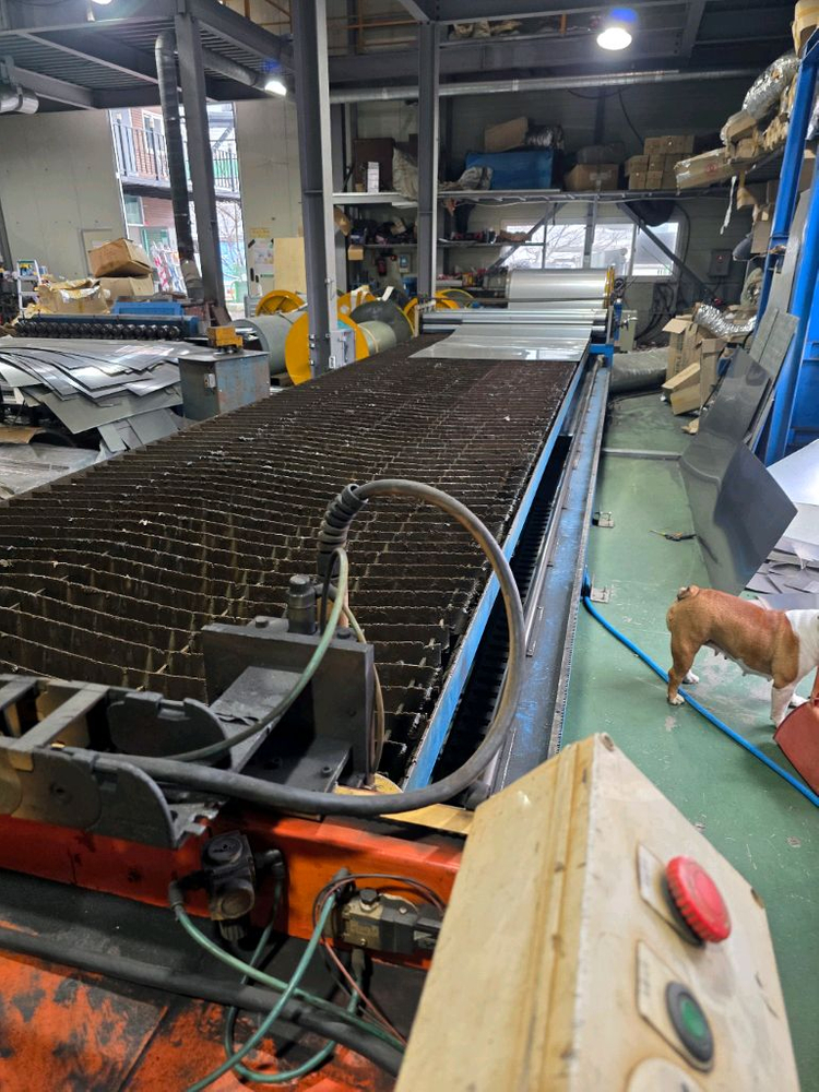 닥트제작에 필요한 기계 팝니다--3