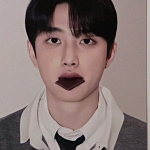 >>구합니다<< 2024 시그 디오 도경수 포토카드 포카 이미지