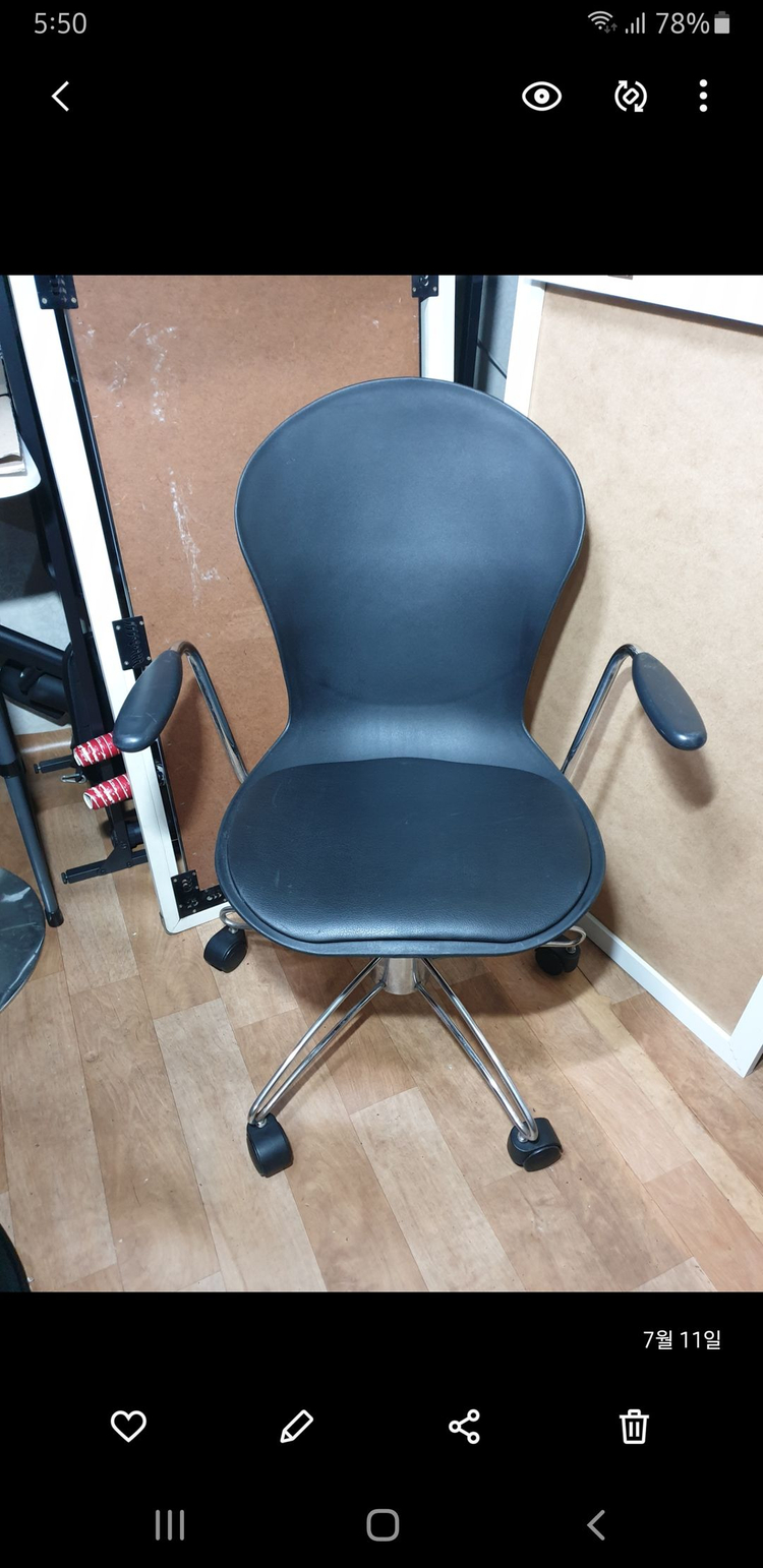 심플한 책상의자 빠른 판매(2개 일괄/높이조절 가능)--2
