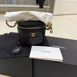 샤넬 베니티 골드볼 이미지