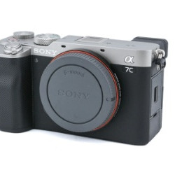 소니 A7C 미러리스 카메라 이미지