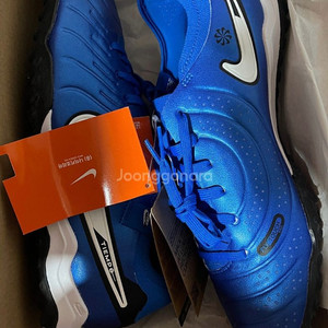 나이키 티엠포 프로 tf 풋살화 판매 270 275