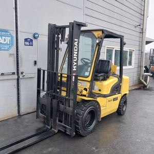 현대 중고 디젤지게차 3.3톤 1126시간 사용 사이드쉬프트 장착