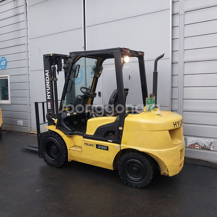 현대 중고 디젤지게차 3.3톤 1126시간 사용 사이드쉬프트 장착--2