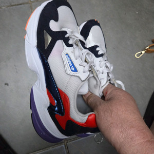 아디다스 운동화 235