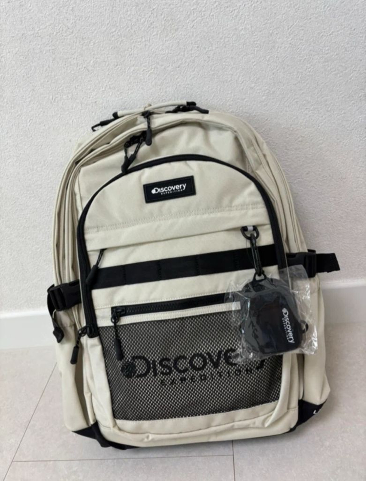디스커버리 아이보리 백팩--1