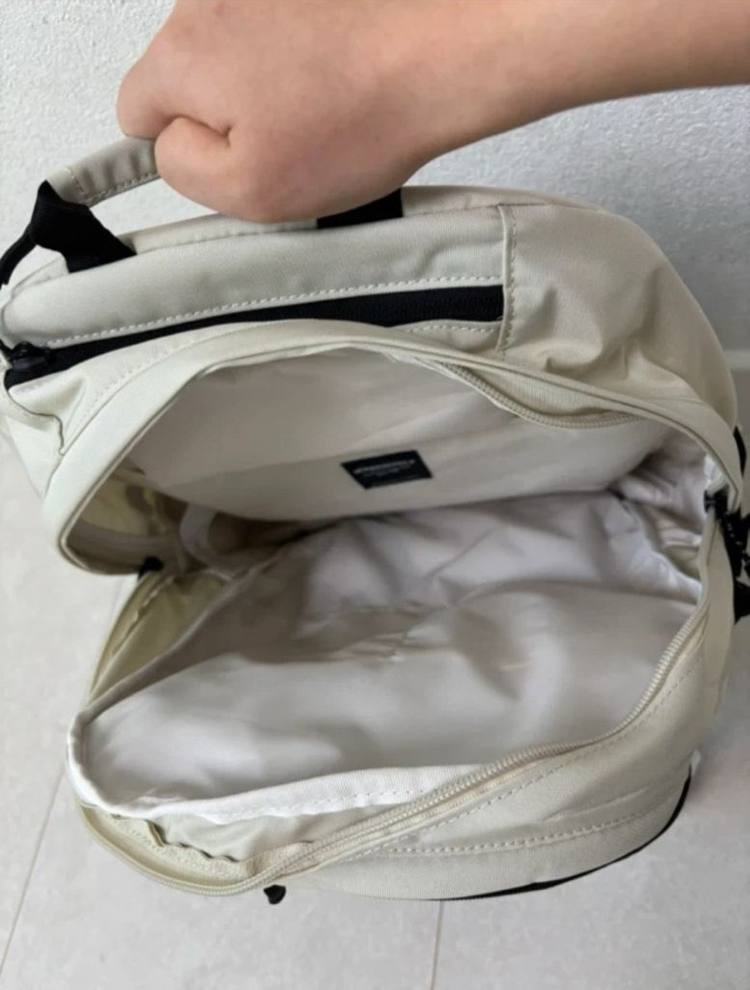 디스커버리 아이보리 백팩--3