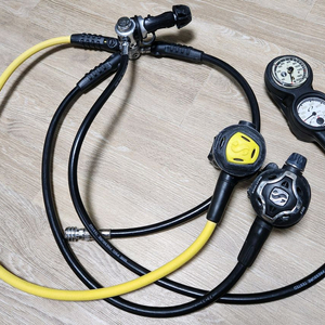 스쿠버프로 다이빙 호흡기 mk25 s600 r195 오셔닉 2게이지