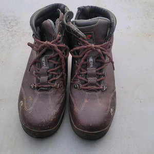 네파 GT-16N 안전화 275mm ㅡ 13,000원(택포)