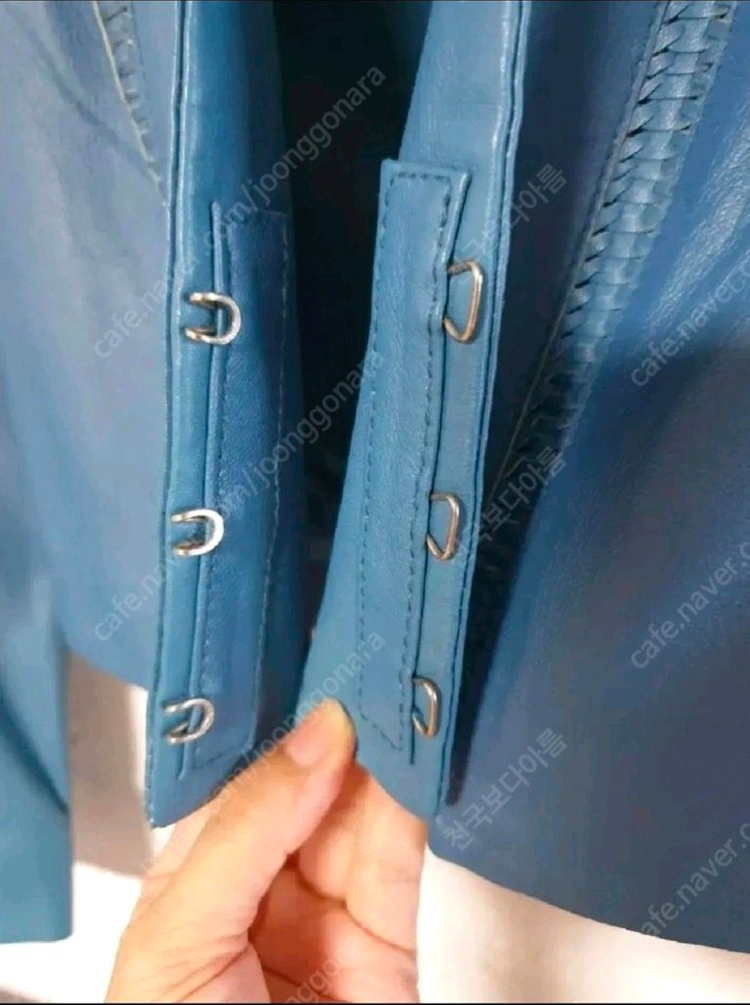 <정가 108만원> 아떼 바네사브루노 양가죽자켓 크롭자--3