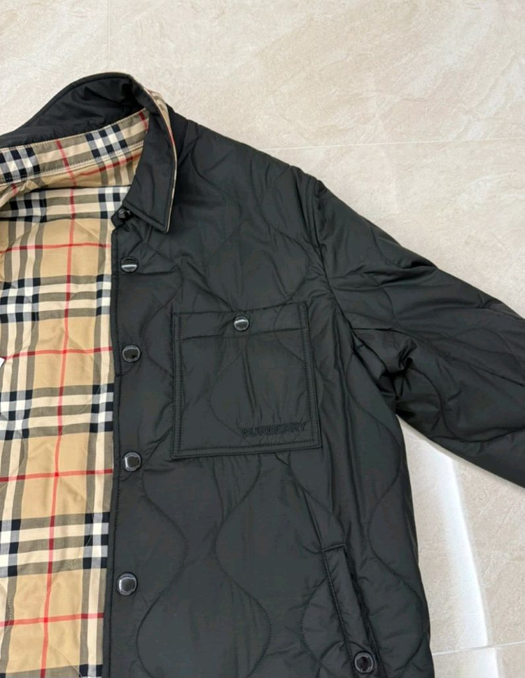 버버리 리버시블 퀼팅 자켓 이미지