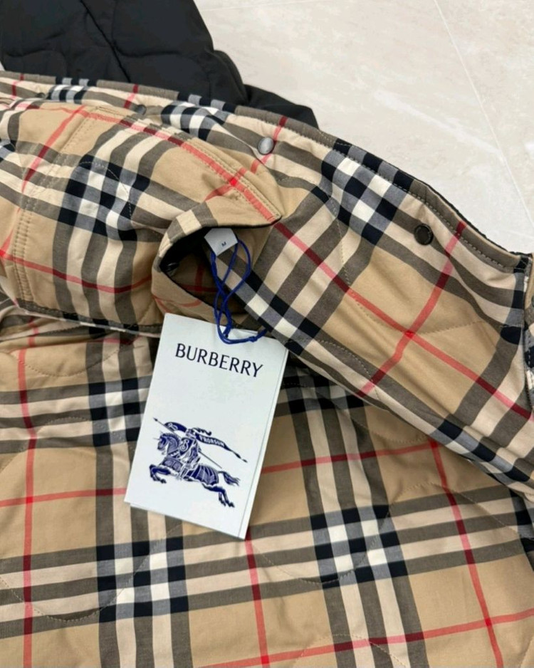 버버리 리버시블 퀼팅 자켓 이미지