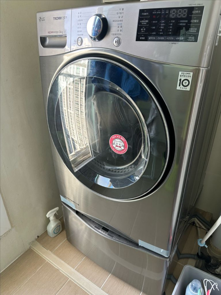 LG 가전 일괄 (매장용) - 얼음 정수기냉장고, 통돌이 세탁기, 건조기 , 미니워시 , 에어컨2in1 + 식기세척--4