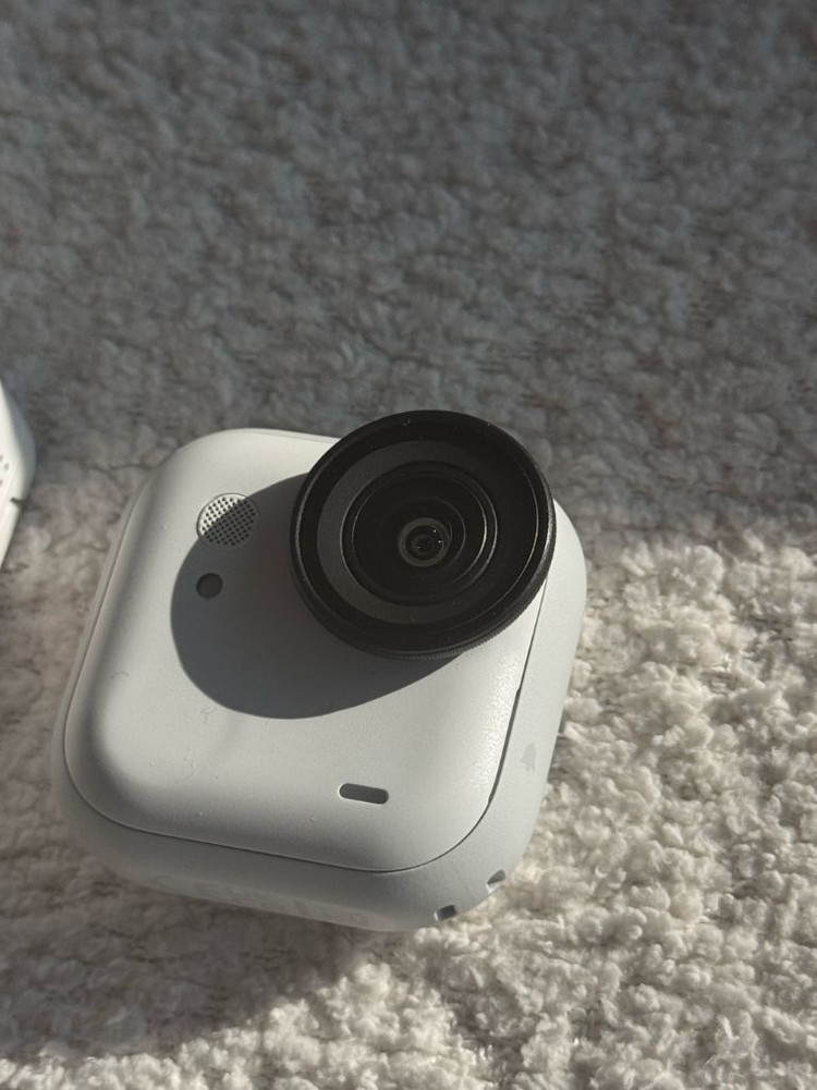 인스타360 GO ULTRA 번들셋 화이트--2