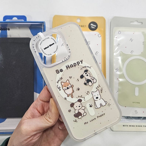 아이폰 15프로 3개 호환 되는 케이스 판매합니다!