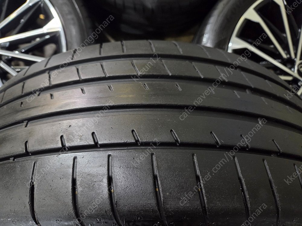 펠리세이드,싼타페,신형카니발 20인치 휠타이어 이미지