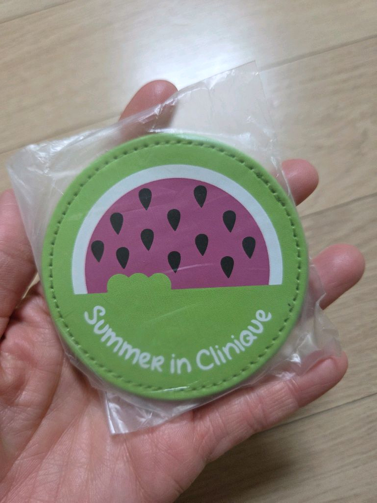 클리니크 원형 미니 손거울 왓츠인마이백 새상품--1