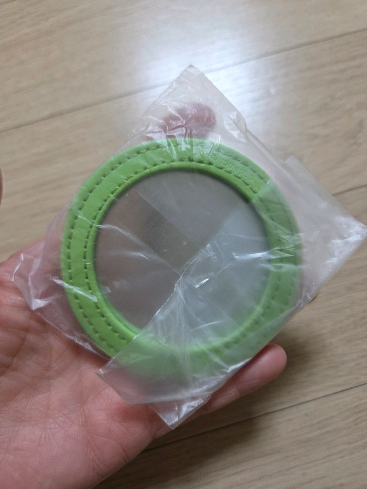 클리니크 원형 미니 손거울 왓츠인마이백 새상품--2